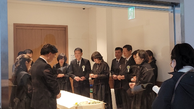 1948606650_3aEdOQMs_1ffd04f5fef0cd49cf1525886a570764c126e174.jpg 이미지크게보기